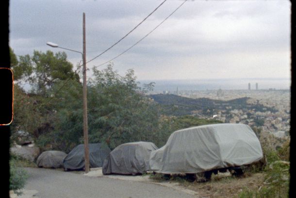 still / picture for La ciutat a la vora