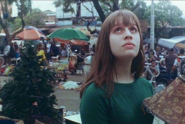 still / picture for Los mayores ríos se deslizan bajo tierra