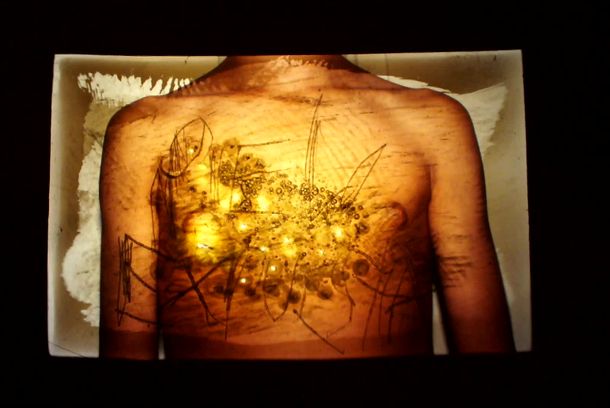 still / picture for Piel expuesta, piel situada afuera. 