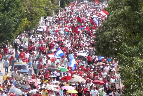 still / picture for QUIÉN DIJO MIEDO, honduras de un golpe...