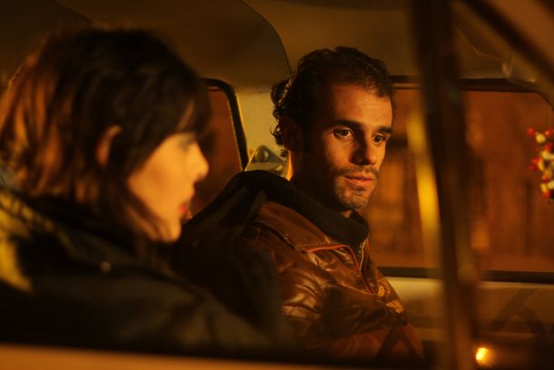 still / picture for Ella y la implosión