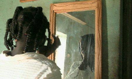 still / picture for Maimouna - la vie devant moi