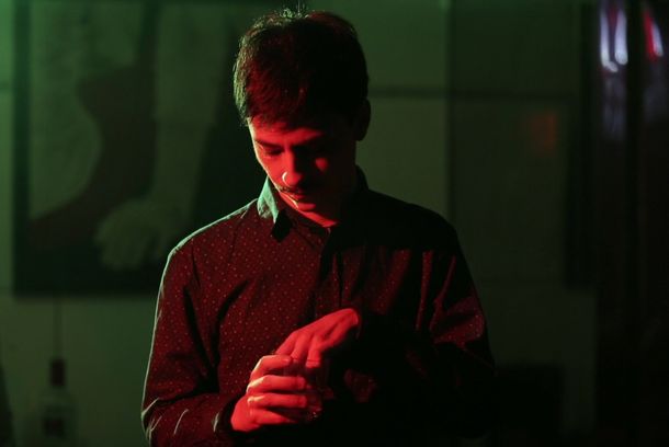 still / picture for 5 Cigarros e um Beijo
