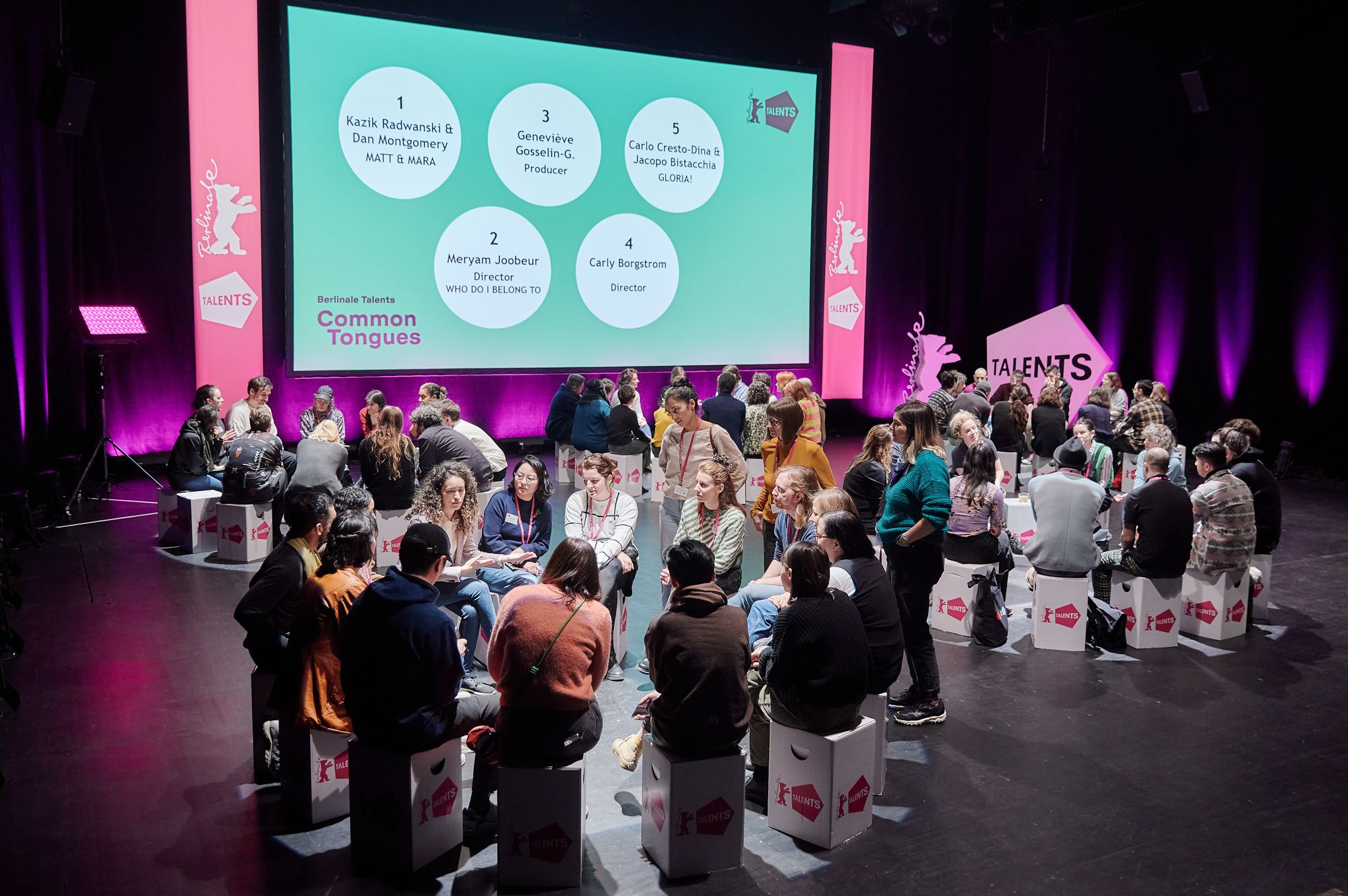 The Talents network on a more intimate level with the expert guests a the Talents Cirlces.